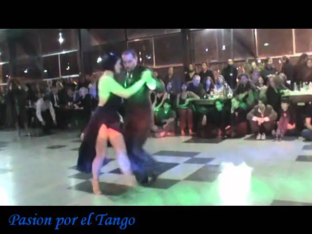 Video thumbnail for CRISTINA SOSA Y DANIEL NACUCCHIO EN "LA MAQUINA TANGUERA MILONGA"