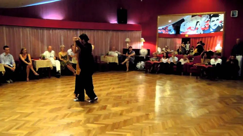 Video thumbnail for Facundo Penalva i Josefina Stellato, tango show (1/3), Zlota Milonga, 14/15.07.2012