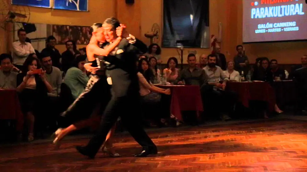 Video thumbnail for Julio Balmaceda y Virginia Vasconi - junto al sexteto Valle en Milonga Parakultural 2