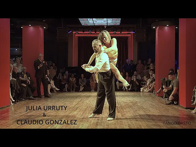 Video thumbnail for Julia Urruty & Claudio Gonzalez - 3-3 - 2023.01.03