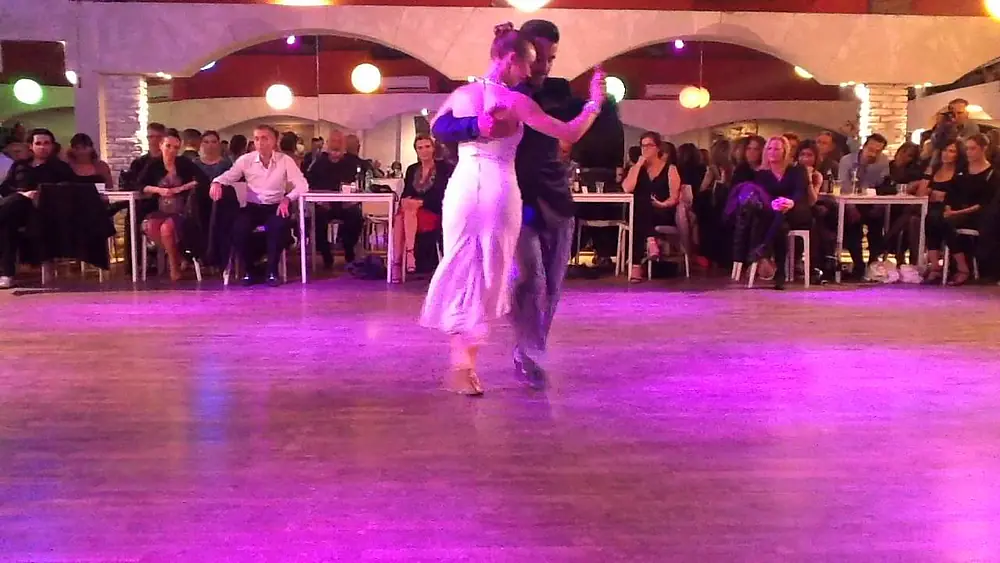 Video thumbnail for Jose Fernandez y Martina Waldman "La Mulateada" (El Barrio - Roma)