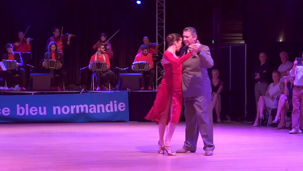 Video thumbnail for 3ème FESTIVAL NORMANDIE       TANGO        Sandra Messina & Ricardo Calvo TANGO avec La Juan d'Arien