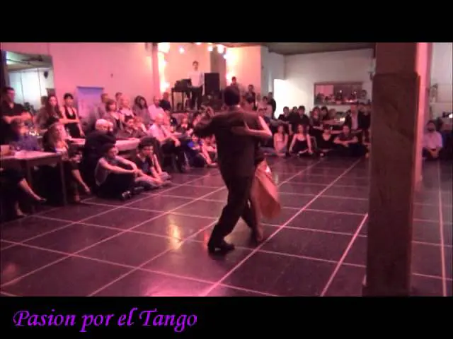 Video thumbnail for SABRINA GARCIA Y CRISTHIAN SOSA Bailando el tango EL MILAGRO en FLOREAL MILONGA