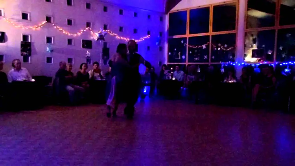 Video thumbnail for Démonstration d'Erna et Santiago Giachello Décembre 2014 - Tango A Vivre Limoges