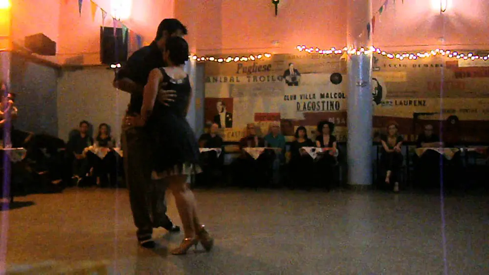 Video thumbnail for Dana Frigoli y Adrian Ferreyra en El Motivo Tango, 18/8/14