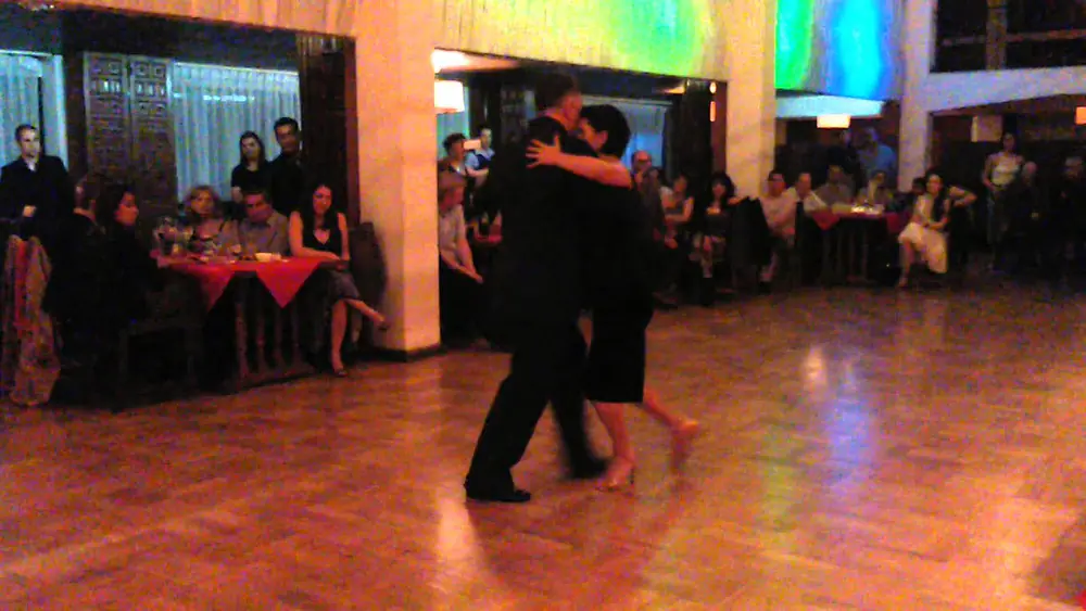 Video thumbnail for Paulina Cazabon y Jose Luis Gonzalez, Festival de Tango de Santiago 2015