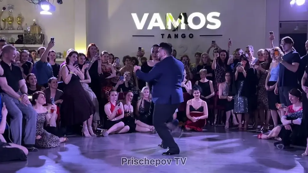 Video thumbnail for Sebastian Bolivar & Cynthia Palacios (3-4) The first Grand Milonga of the VaMos’Cu festival 2024