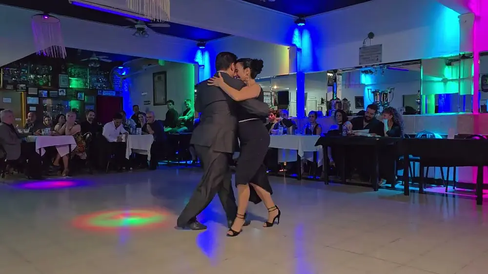 Video thumbnail for Lola Ruiz y Pedro Ochoa 2-2