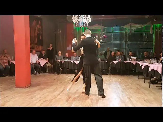 Video thumbnail for Milonga de los Domingos -  04/08/2019 - Dmitry Astafiev - Irina Ponomareva 3/3