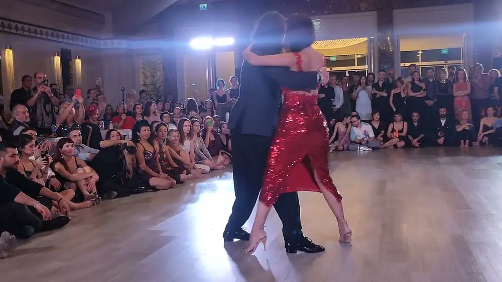 Video thumbnail for Tango Performance by Giampiero Cantone & Magdalena Valdez - "Consejos" by Juan D'Arienzo