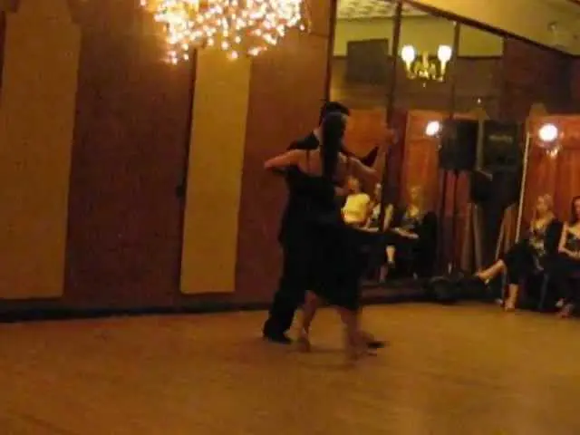 Video thumbnail for Carolina Jaurena & Andres Bravo @ La Milonga Rosa