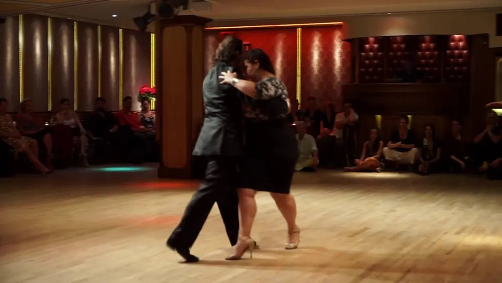 Video thumbnail for Giorgio Regnoli & Ayelen Quiroga tango 1-D'arienzo