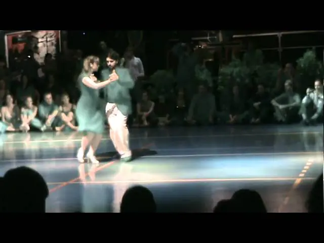 Video thumbnail for Fernando Sanchez y Ariadna Naveira 1/4 , 8° Mantova Tango FEST 2009