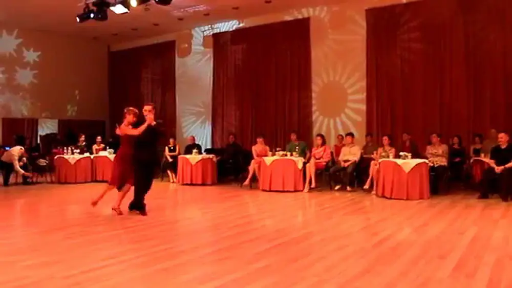 Video thumbnail for Fausto Carpino & Stephanie Fesneau, Kiev International Tango Festival 2014 - 2 (Vals)