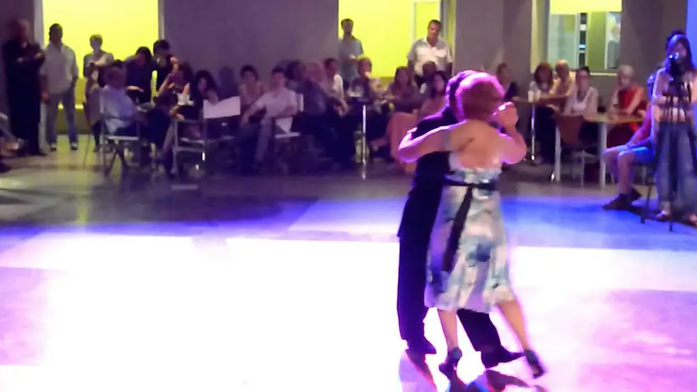 Video thumbnail for 2 La Milonga del Patio presenta a Liliana y Jorge Rodriguez "Viviani"