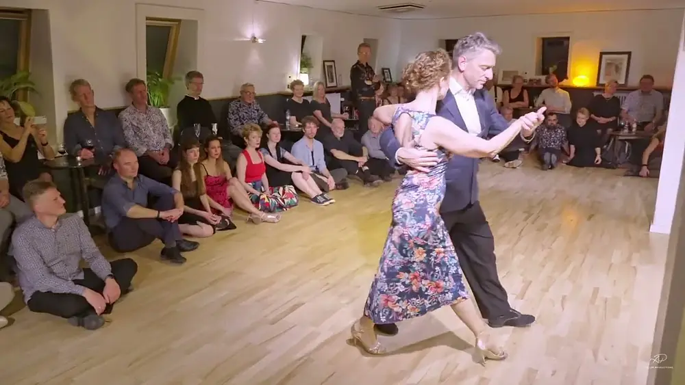 Video thumbnail for Bryndis Halldorsdottir & Hany Hadaya dancing Di Sarli - Bahia Blanca. Goodbye Milonga 25/11-22.