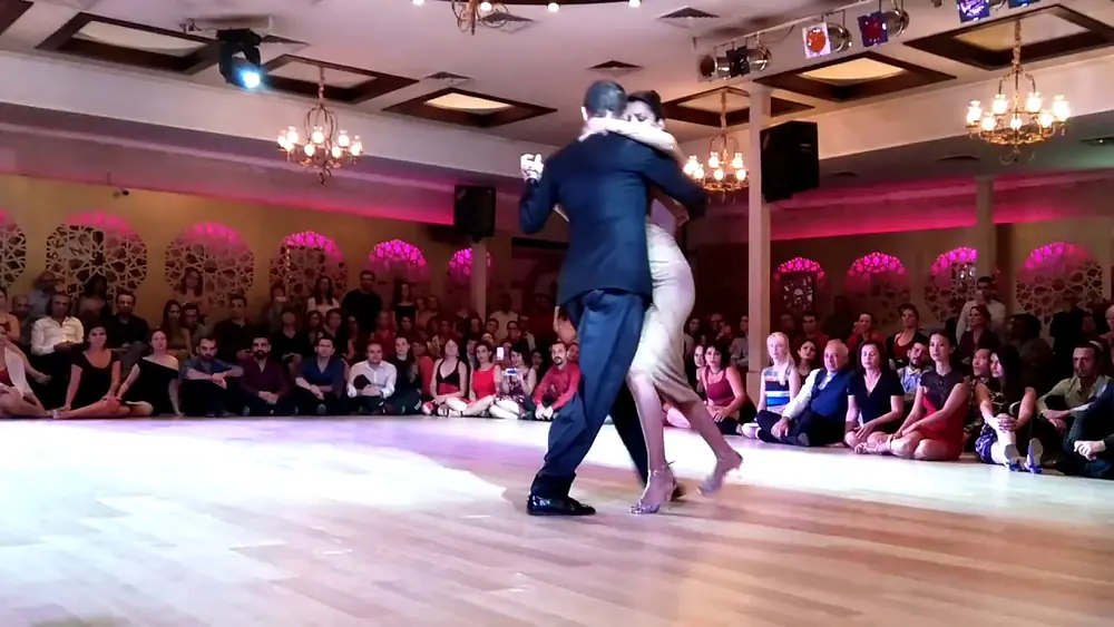 Video thumbnail for İstanbul Express Tango Festival 2017 Sercan Yiğit & Zeynep Aktar 3/5