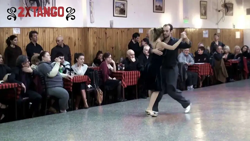 Video thumbnail for Pablo Rodriguez y Noelia Hurtado Tango Invierno en La Baldosa Julio 2011