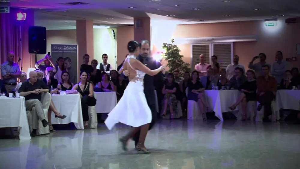 Video thumbnail for Marcela Guevara e Sefano Giudice 5° Bari International Tango Congress 1/3