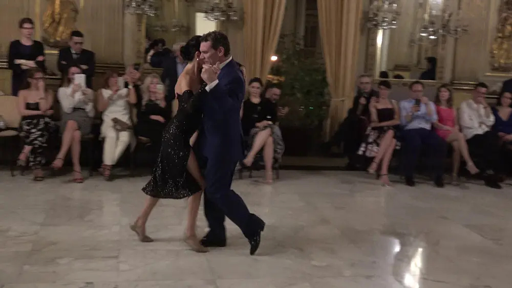 Video thumbnail for Juan Amaya e Valentina Garnier - Circolo Unione - Apulia Tango Bari 17.04.2018   2.3