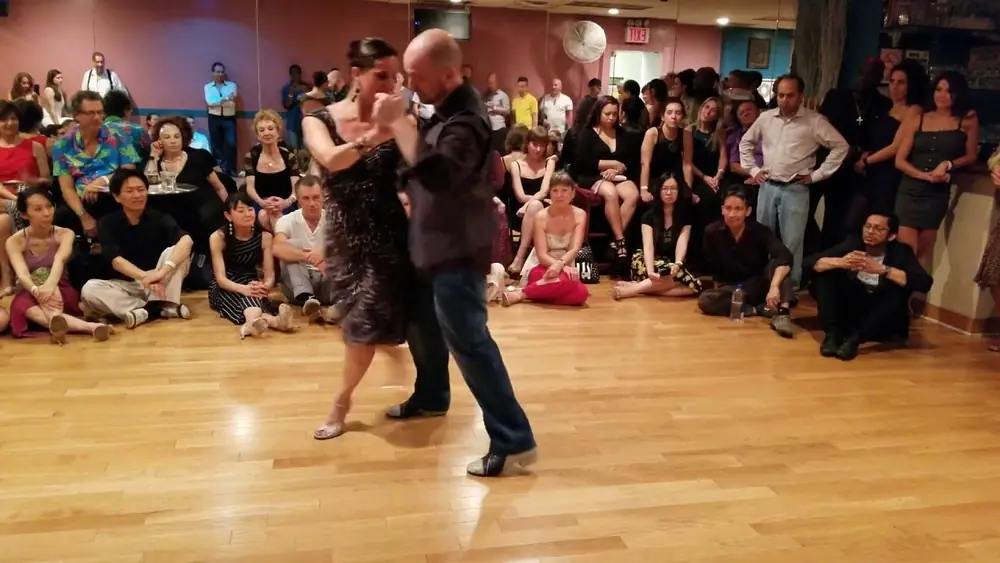 Video thumbnail for Argentine tango: Pablo Pugliese & Noel Strazza - Pedacito de Cielo