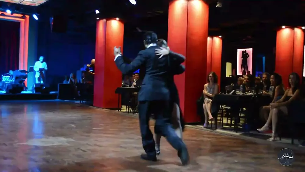 Video thumbnail for Noelia Hurtado & Facundo de la Cruz en Milonga Malena - Marabu !! 4/4