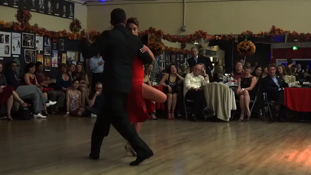 Video thumbnail for Maxi Copello & Raquel Makow Tango Demo 4/4 2017 Oct 14