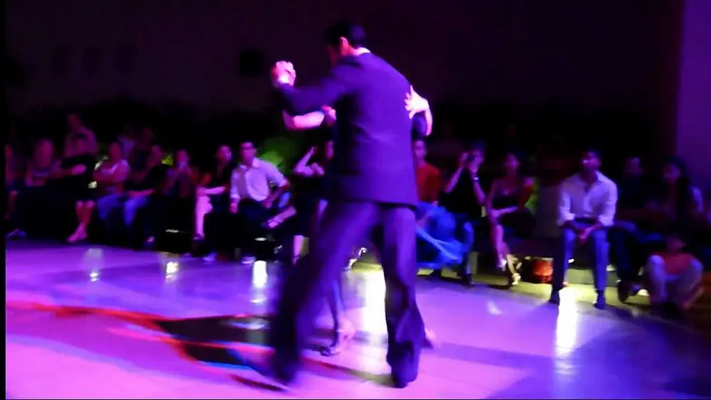 Video thumbnail for 5 La Milonga del Patio presenta a Barbara Ferreyra y Nahuel Tortosa "Chiqué"