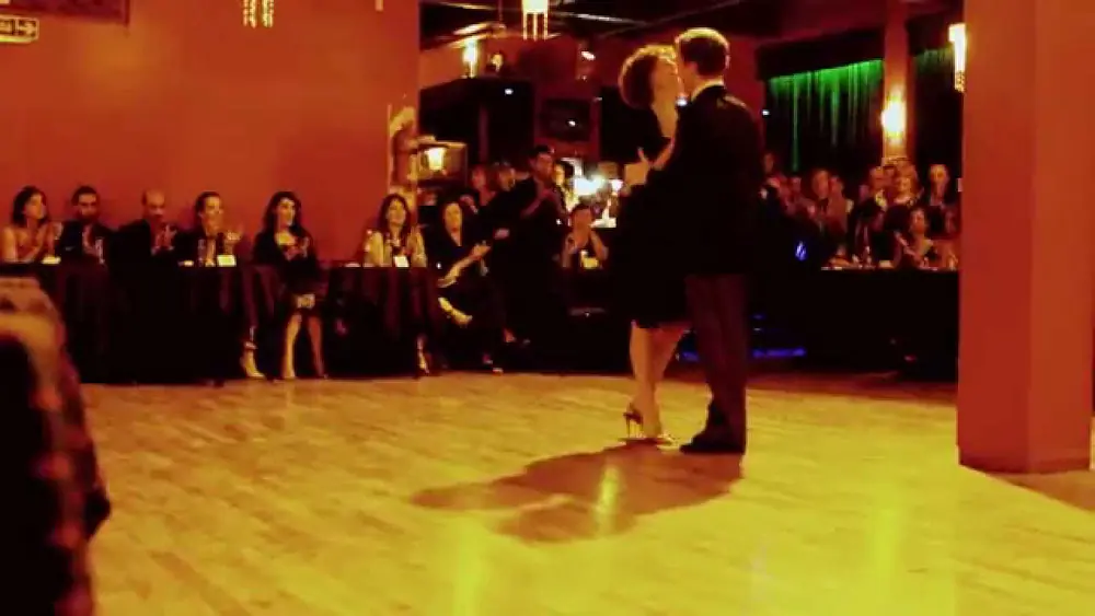 Video thumbnail for Susana Miller & Diego Gutierrez, Milongueando Gala Milonga 2014 (tango1)