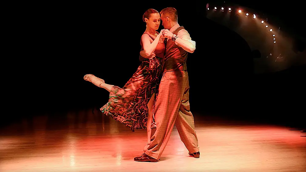 Video thumbnail for Michael Nadtochi & Elvira Lambo (Showdance) "EL INGENIERO" Carlos Di Sarli  4K Video