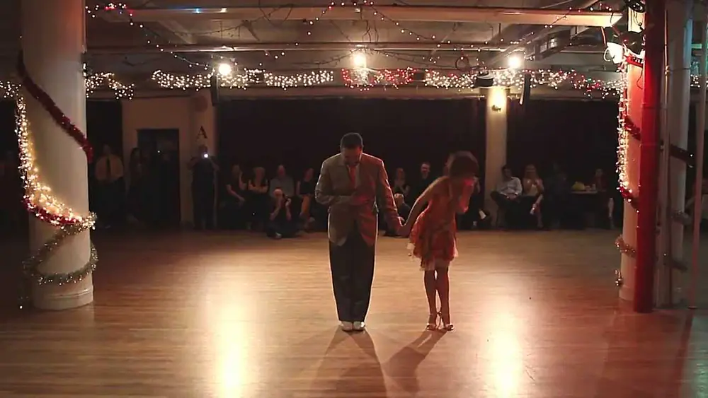 Video thumbnail for Gustavo Benzecry Sabá & María Olivera en la "All Night Milonga", New York City, Diciembre 2013