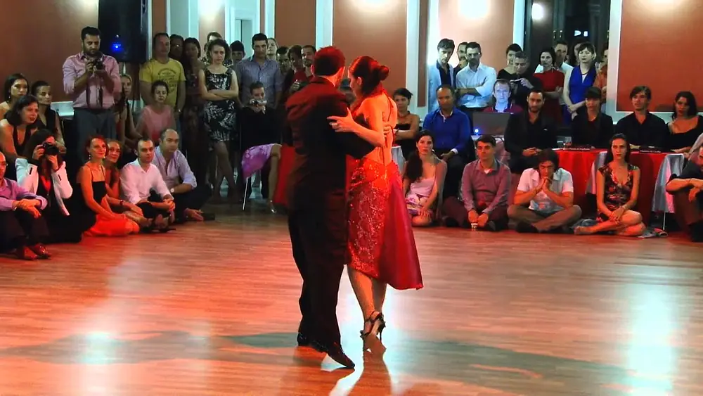 Video thumbnail for Loukas Balokas y Georgia Priskou - Tango Cazino 2014 - 2/4