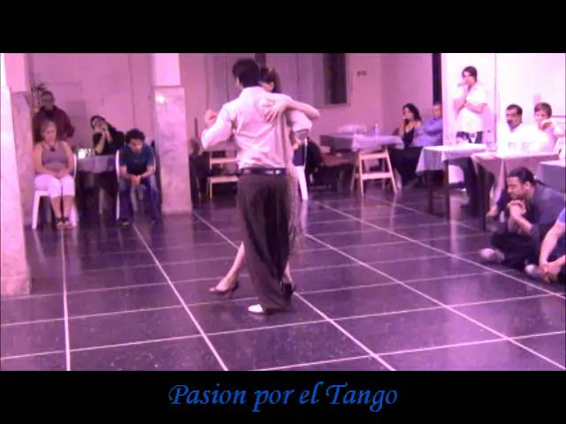 Video thumbnail for NATASHA LEWINGER Y PABLO RODRIGUEZ bailando el tango QUE FALTA QUE ME HACES  en FLOREAL MILONGA