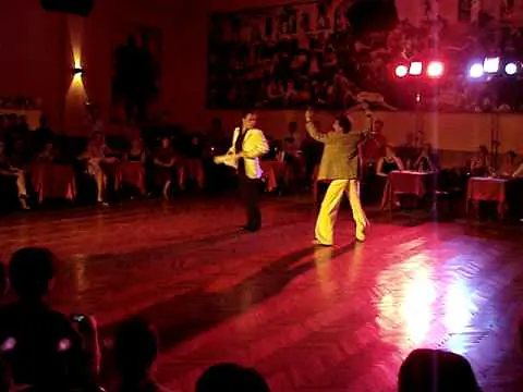 Video thumbnail for Martin Maldonado y Maurizio Ghella- zamba