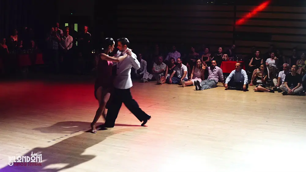 Video thumbnail for Paula Duarte y Bruno V. Rodriguez (Cascabelito)