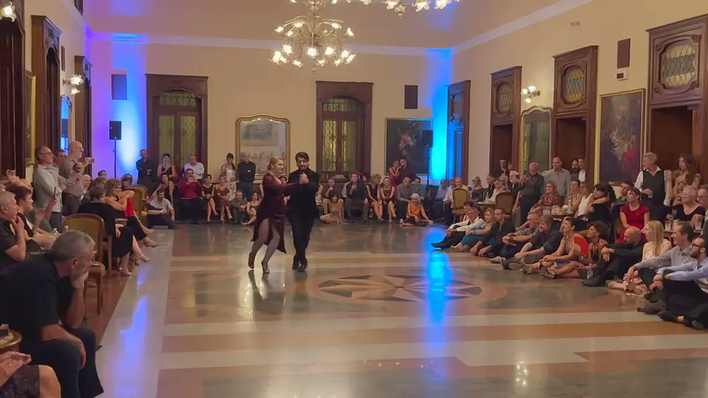 Video thumbnail for ARIADNA NAVEIRA Y FERNANDO SANCHEZ  bailan : TROILO-CORDON DE ORO