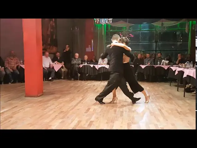Video thumbnail for Milonga de los Domingos -  04/08/2019 - Dmitry Astafiev - Irina Ponomareva 2/3