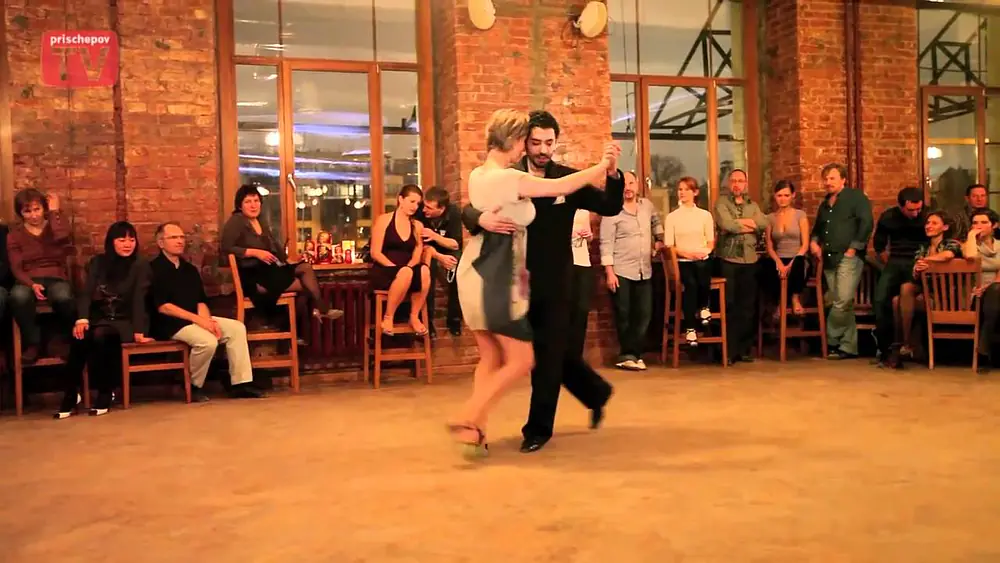 Video thumbnail for Hernán Leone,  Russia, Moscow, Milonga "El Colectivo", 24.11.2010