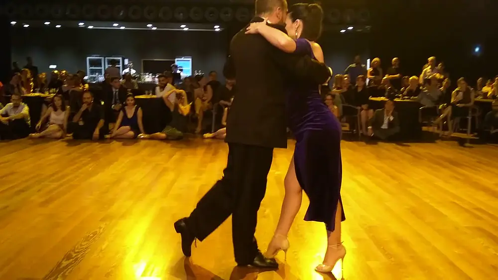 Video thumbnail for Daniel Nacucchio & Cristina Sosa 1/3

İstanbul Tango Fiesta 2018