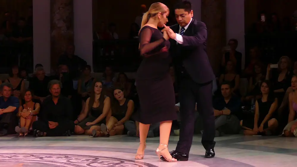 Video thumbnail for Noelia Hurtado & Carlitos Espinoza, Patético (WinterTangoNapoli 2018, 3/5)