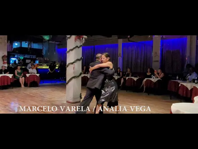 Video thumbnail for Milonga de los domingos - 19 de Diciembre 2021 - Marcelo Varela / Analia Vega 2/3