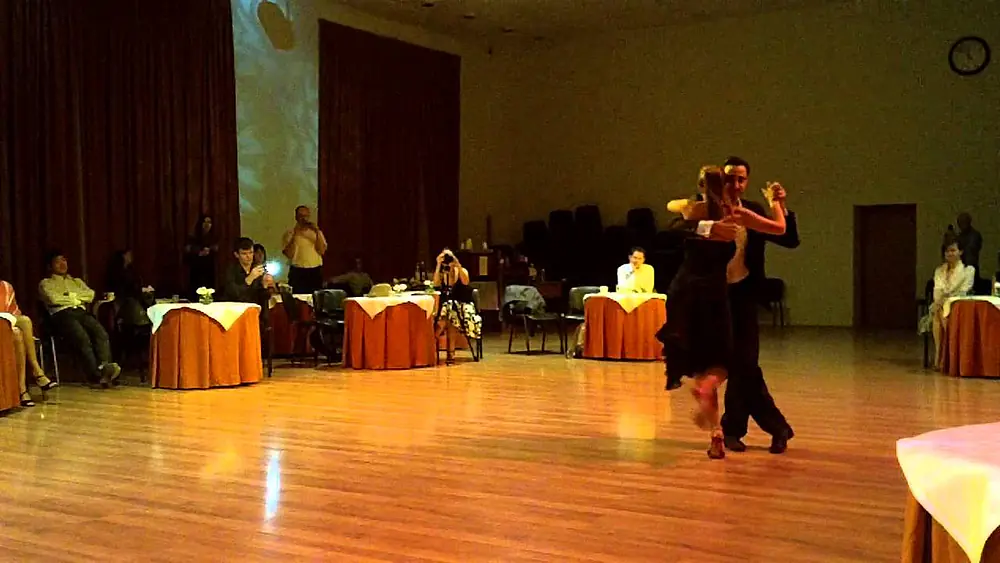 Video thumbnail for Fausto Carpino & Stephanie Fesneau, Kiev International Tango Festival 2014 - 7 (Vals)