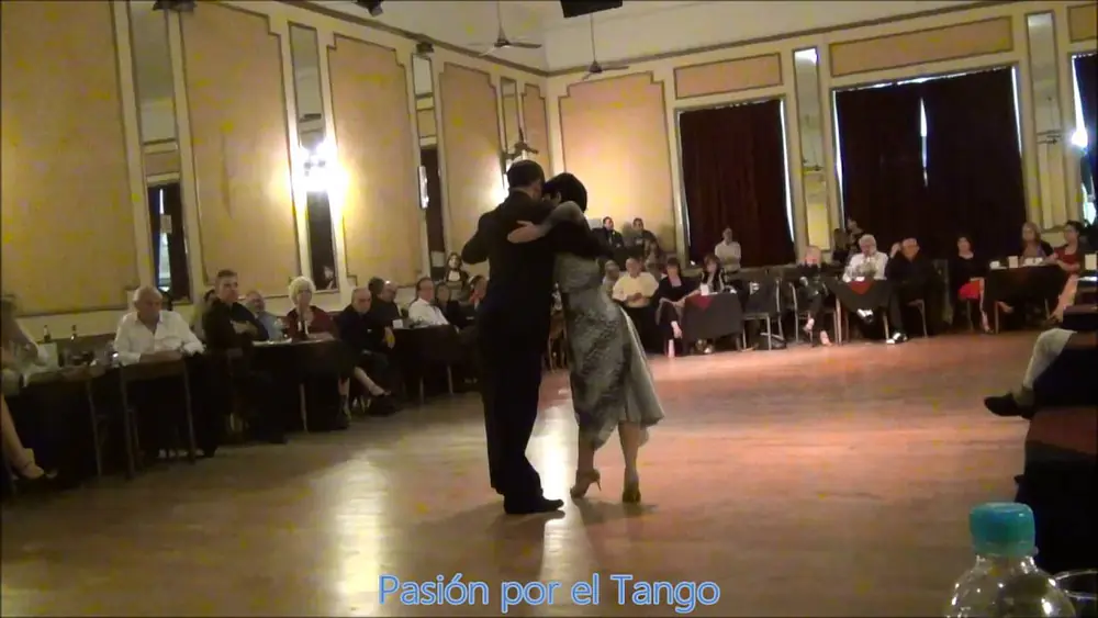 Video thumbnail for MARICEL GOMEZ y ROBERTO LEIVA Bailando el Tango MI DOLOR en YIRA YIRA MILONGA