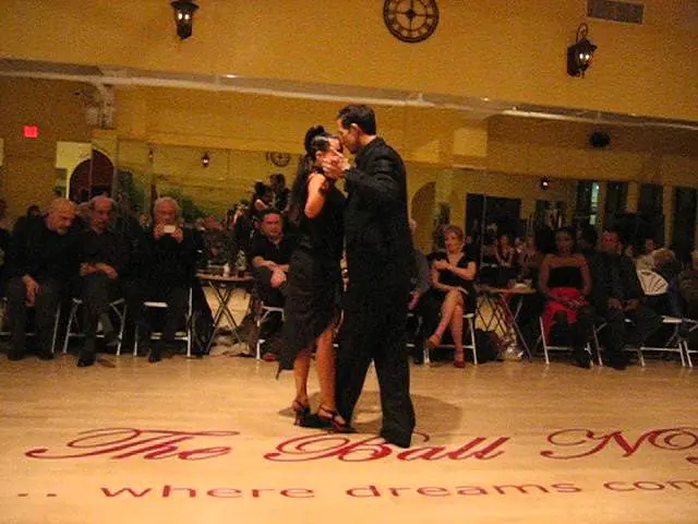 Video thumbnail for Michael Nadtochi and Zoya Altmark @ Milonga be Barrio NYC 2012