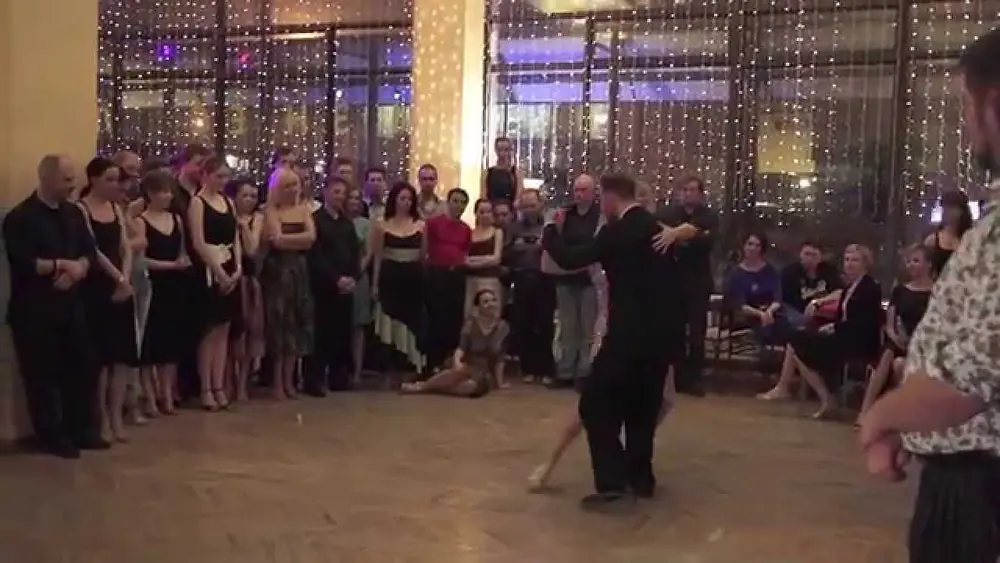 Video thumbnail for Alevander Frolov - Vera Gogoleva 1/4 (Milonga El Calor  Moscow)