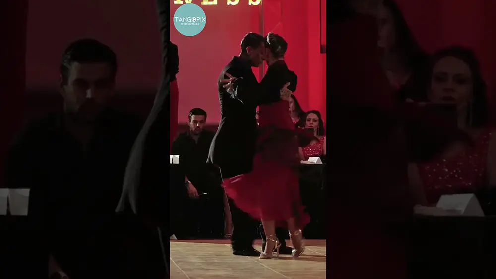 Video thumbnail for Julián Sanchez & Bruna Estellita dance Alberto Echagüe - Tu Amor y mi amor