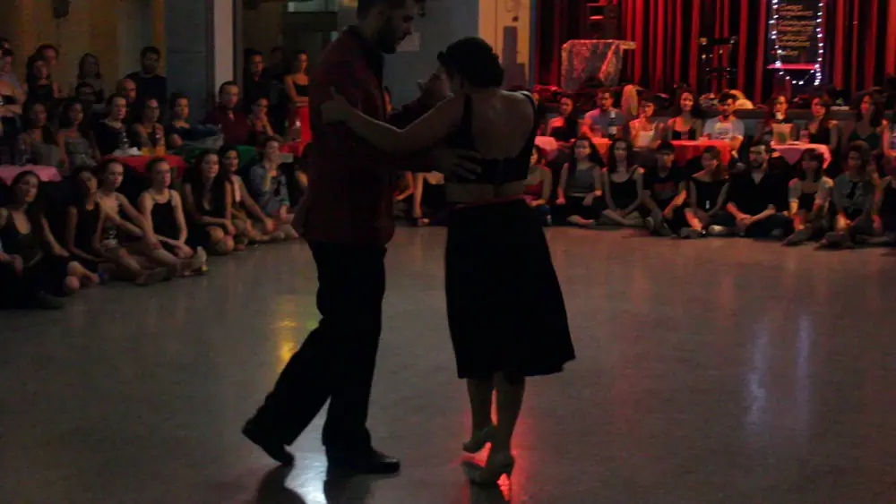 Video thumbnail for Dana Frígoli y Adrián Romeo Ferreyra - 6/2/2017 - El Motivo Tango 1/4