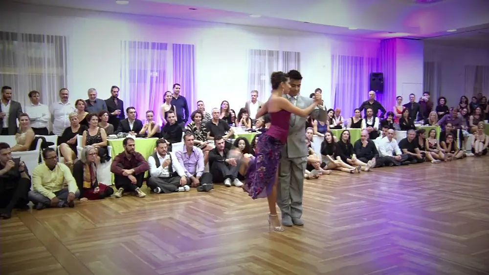 Video thumbnail for Sebastian Achaval e Roxana Suarez 5° Bari International Tango Congress 3/4