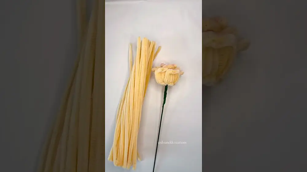 Video thumbnail of Easy rose tutorial from Pipecleaners #pipecleanerflowers #rosetutorial #tutorial #easycraft