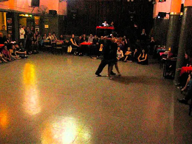 Video thumbnail for RICARDO BIGGERI y SOLEDAD LARRETAPIA en Viva La Pepa! Milonga (3/4)